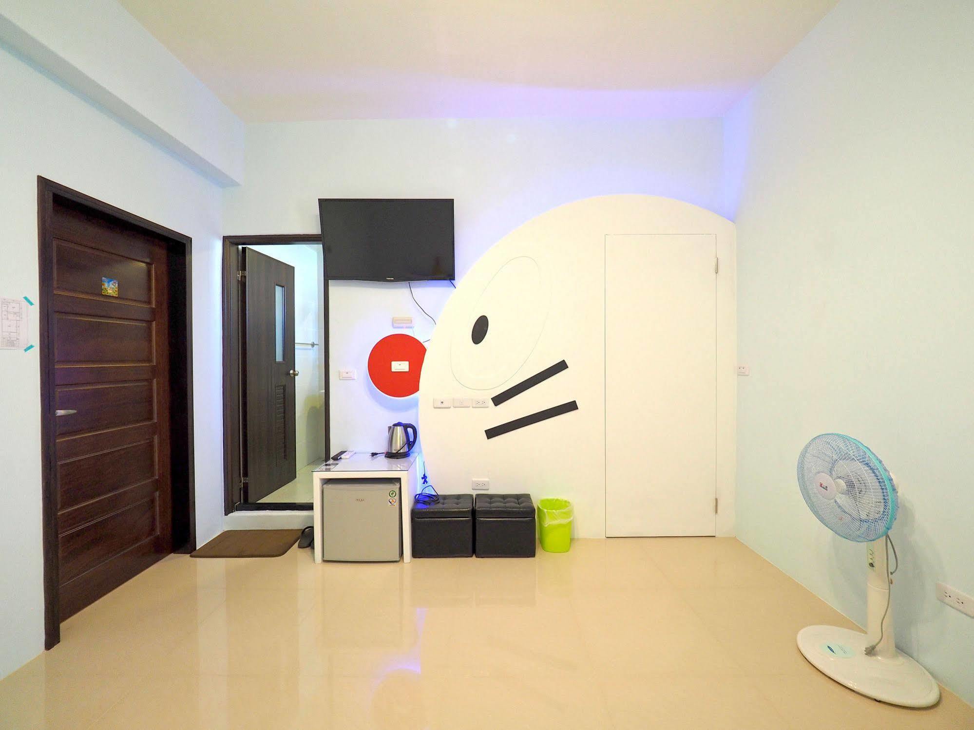 เลิฟ แอนด์ พีซ บีแอนด์บี Bed & Breakfast Taitung ภายนอก รูปภาพ